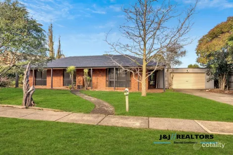 Property photo of 18 Strathavan Drive Berwick VIC 3806