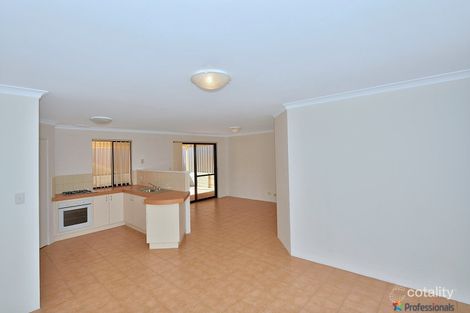 Property photo of 6 Ebony Court Halls Head WA 6210