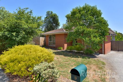 9 Cambridge Cl, Lysterfield, VIC 3156