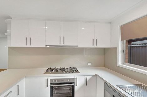 Property photo of 48 Ivan Crescent Hampton Park VIC 3976