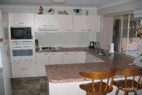 Property photo of 6 Dianthus Place Flinders View QLD 4305