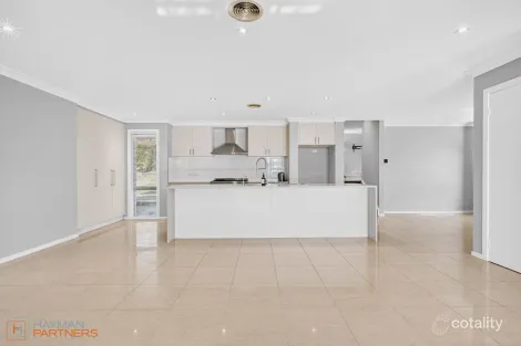 Property photo of 32 Mawson Drive Mawson ACT 2607