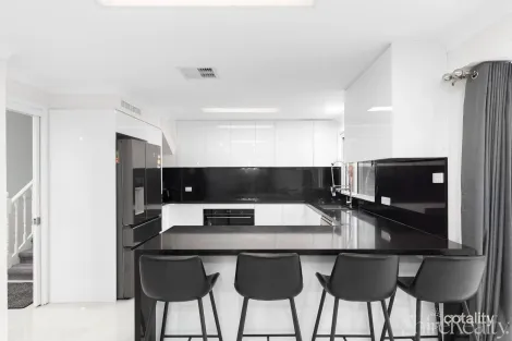 Property photo of 140 Tuckwell Road Castle Hill NSW 2154