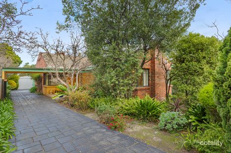 6 Llanos Ave, Malvern East, VIC 3145