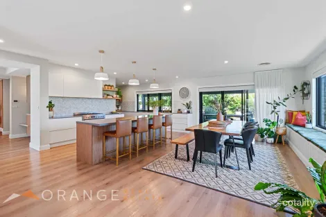 Property photo of 8 Bowman Avenue Orange NSW 2800