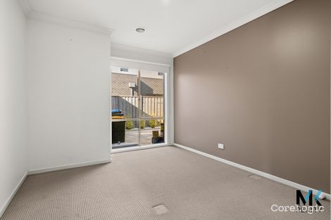 Property photo of 12 Stook Road Truganina VIC 3029