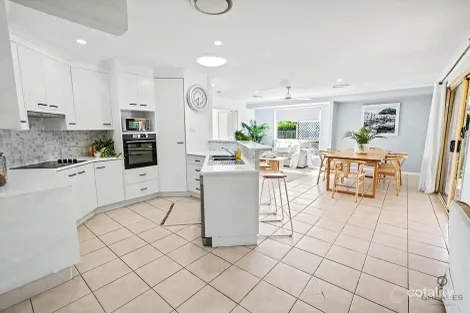 Property photo of 19 Bargara Lakes Drive Bargara QLD 4670