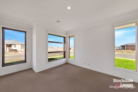 Property photo of 37 Bruny Drive Tarneit VIC 3029