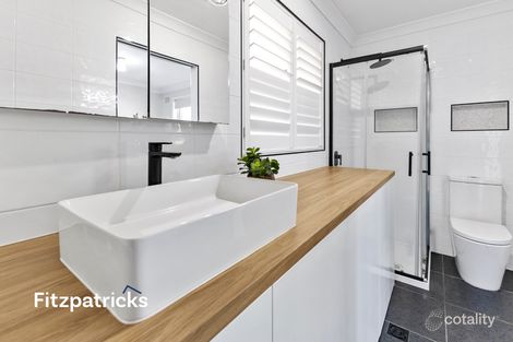 Property photo of 6 Quambi Place Mount Austin NSW 2650