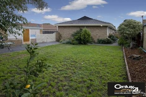 Property photo of 15 Manooka Court Keysborough VIC 3173