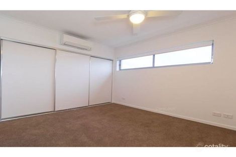 Property photo of 40 Mascar Street Upper Mount Gravatt QLD 4122