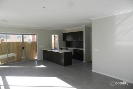 Property photo of 34 Lemon Grove Cranbourne West VIC 3977