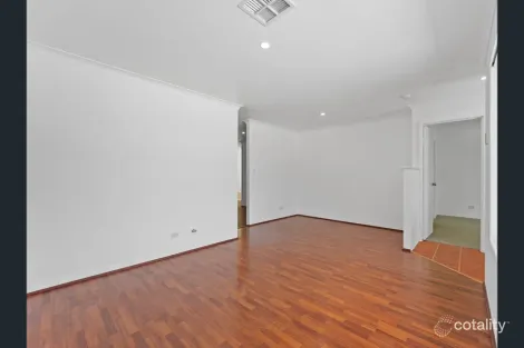 Property photo of 58 Bondi Crescent Warnbro WA 6169