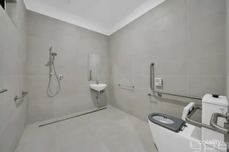 Property photo of 28 Communal Road Wyndham Vale VIC 3024