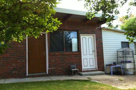 Property photo of 3 Reed Court Endeavour Hills VIC 3802