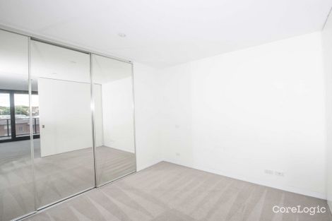 Property photo of 403/255 Racecourse Road Kensington VIC 3031