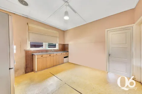 Property photo of 4 Ravenhall Street Braybrook VIC 3019
