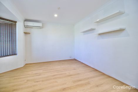 Property photo of 4 Orkney Mews Waikiki WA 6169