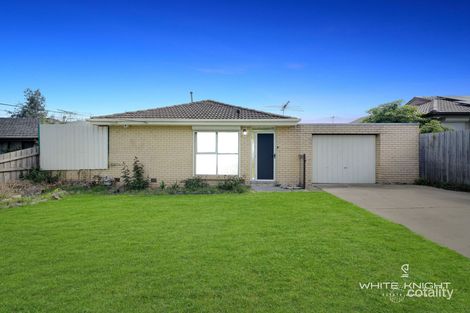 Property photo of 11 Charlbury Grove St Albans VIC 3021