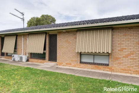 2/2 Inglis St, Lake Albert, NSW 2650