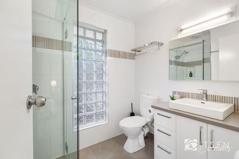 Property photo of 4 Heyington Place Kennington VIC 3550