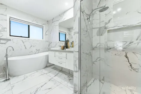 Property photo of 3 Len George Drive Keysborough VIC 3173