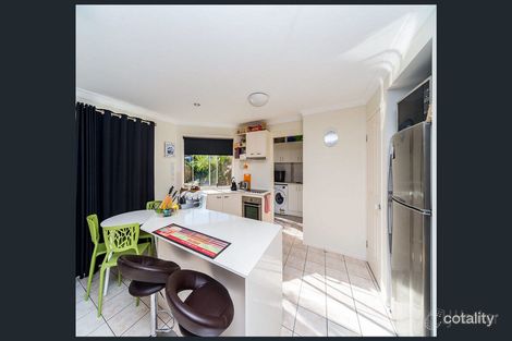 Property photo of 2/18 Broad Street Labrador QLD 4215