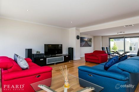 Property photo of 8 Fenian Pass Hillarys WA 6025