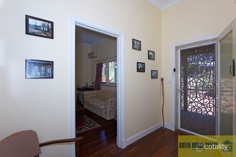 Property photo of 4 Begonia Court Dwellingup WA 6213