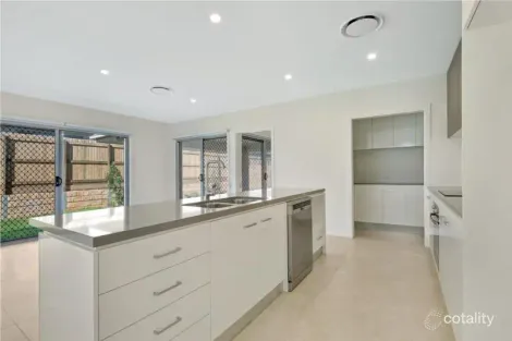 Property photo of 5 Coolock Place Nudgee QLD 4014