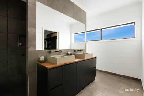 Property photo of 37 Raymond Street Stratford VIC 3862