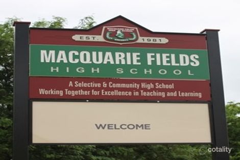 Property photo of 35 Wattle Avenue Macquarie Fields NSW 2564