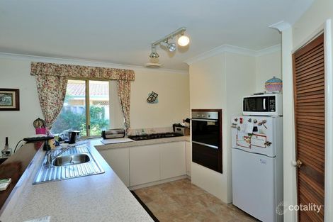 Property photo of 31 Manly Crescent Warnbro WA 6169