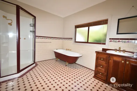 Property photo of 41 Roy Street West Wangaratta VIC 3677