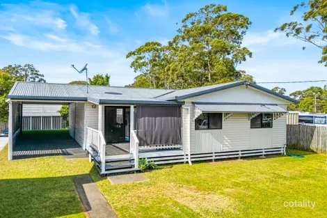 17 Wakehill Rd, Russell Island, QLD 4184