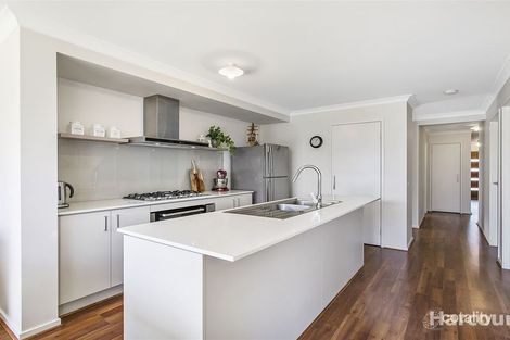Property photo of 6 Chancellor Drive Cranbourne West VIC 3977