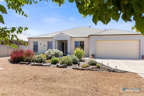 Property photo of 10 La Bamba Drive Yarrawonga VIC 3730