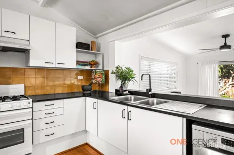 Property photo of 3 Bourke Street Carrington NSW 2294