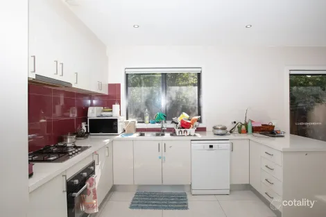 Property photo of 2/325 Camp Road Broadmeadows VIC 3047