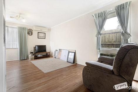 Property photo of 22 Greenacre Crescent Narre Warren VIC 3805