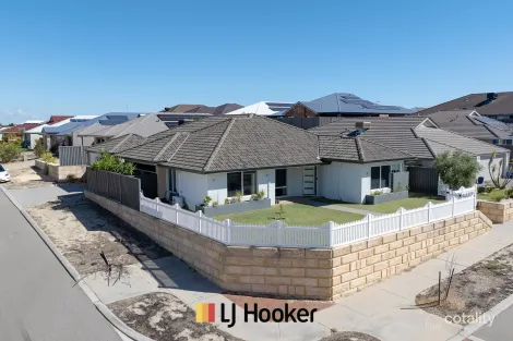Property photo of 22 Monroe Cross Aveley WA 6069