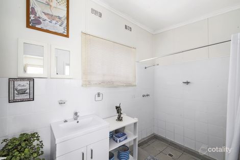 Property photo of 38 Sturt Street Killarney Vale NSW 2261