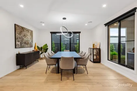 Property photo of 8 Pascal Crescent Mount Duneed VIC 3217