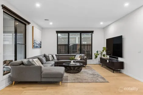 Property photo of 8 Pascal Crescent Mount Duneed VIC 3217