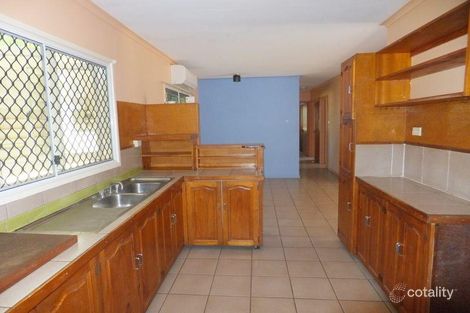 6 Granadilla St, Holloways Beach, QLD 4878