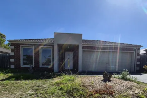 12 Sandalwood Dr, Pakenham, VIC 3810