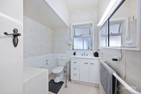 Property photo of 1 Poplar Street Wendouree VIC 3355