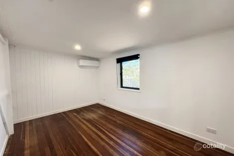 Property photo of 1 Cunningham Street Torquay QLD 4655