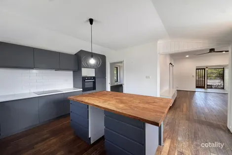 Property photo of 1 Cunningham Street Torquay QLD 4655