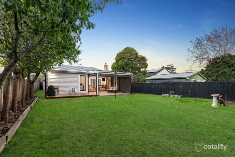 Property photo of 7 Bayside Grove Seaford VIC 3198